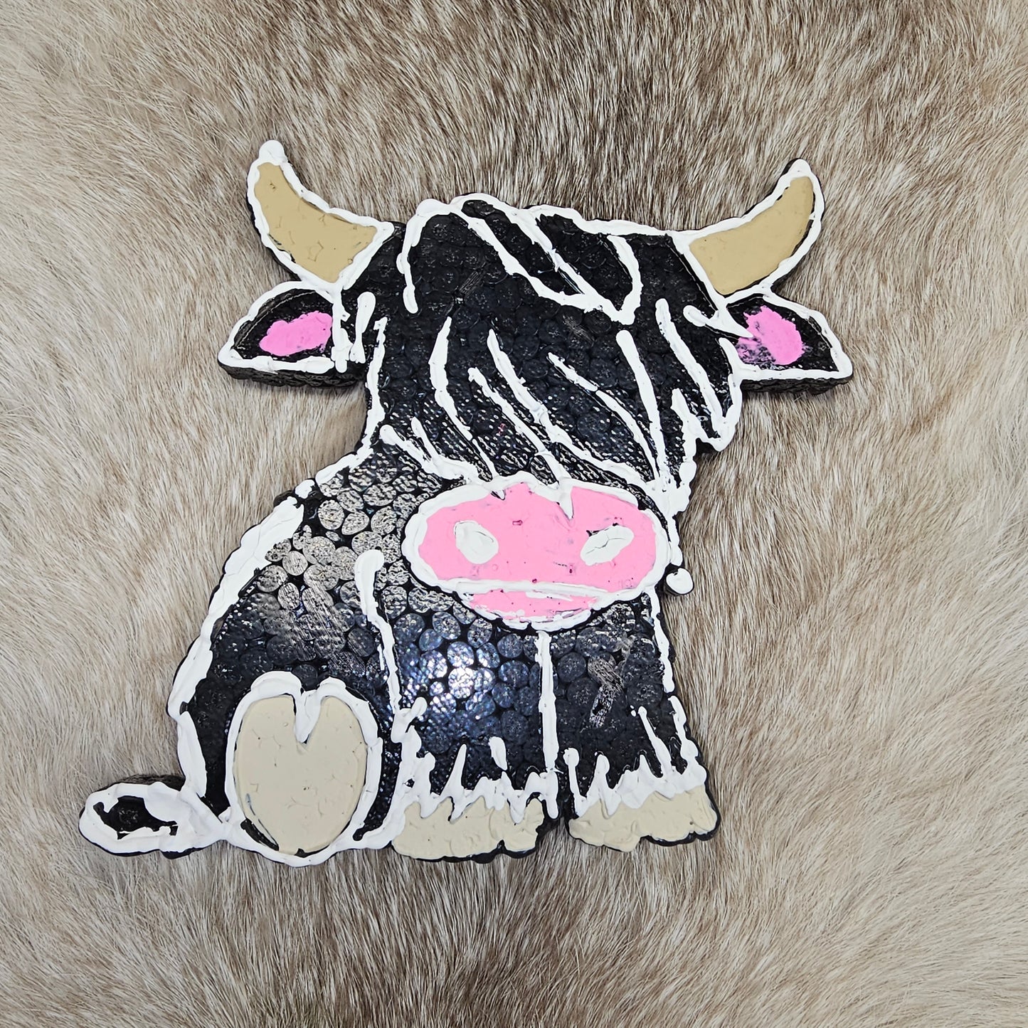 Sitting Highland Cow Freshie