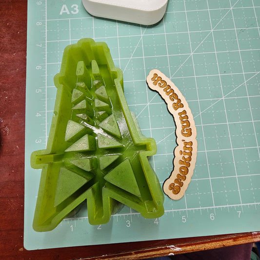 Derrick FRESHIE MOLD